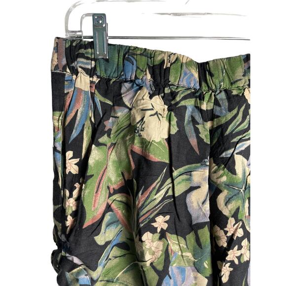 Kimchi Blue Tropical Floral Woven Side Tie Shorts Size Medium - Picture 7 of 7